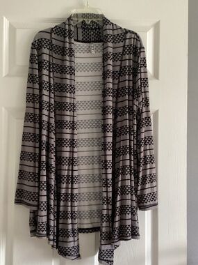 Women's Light Gray & Black Open-Front Geometric Stripe Cardigan